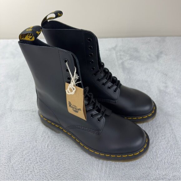 Dr Martens NWT 1490 Bex Smooth Leather Boots Sz 8 Men's/9 Women's/7 UK/41 EU - Picture 3 of 15